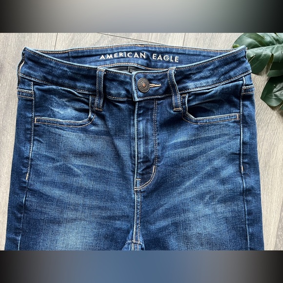 American eagle otfitters super stretch medium wash whiskered skinny jeans 4 Long - Picture 4 of 11